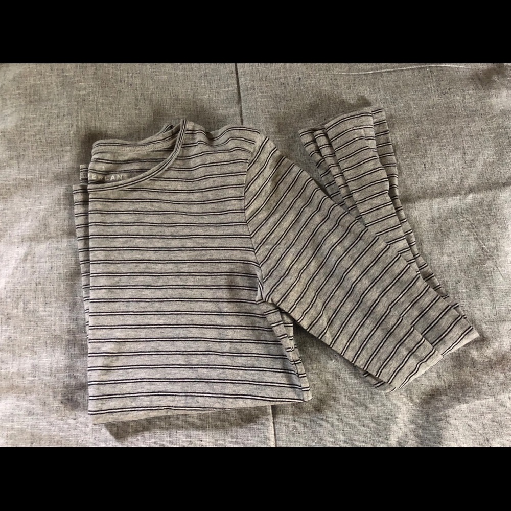 🌈 2 for $20 Everlane long sleeve shirt 🌈